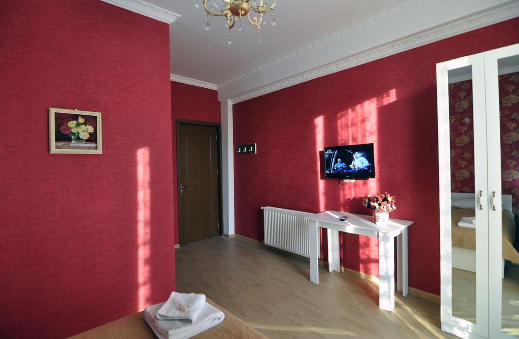 Flamingo Group Hotel Тбилиси Екстериор снимка