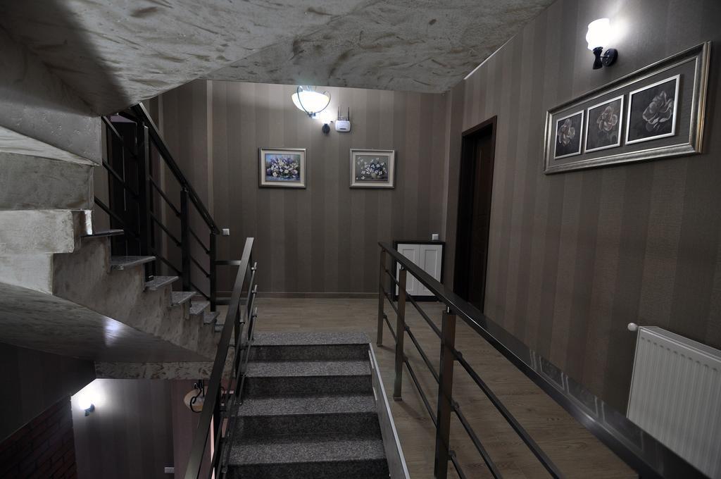 Flamingo Group Hotel Тбилиси Екстериор снимка