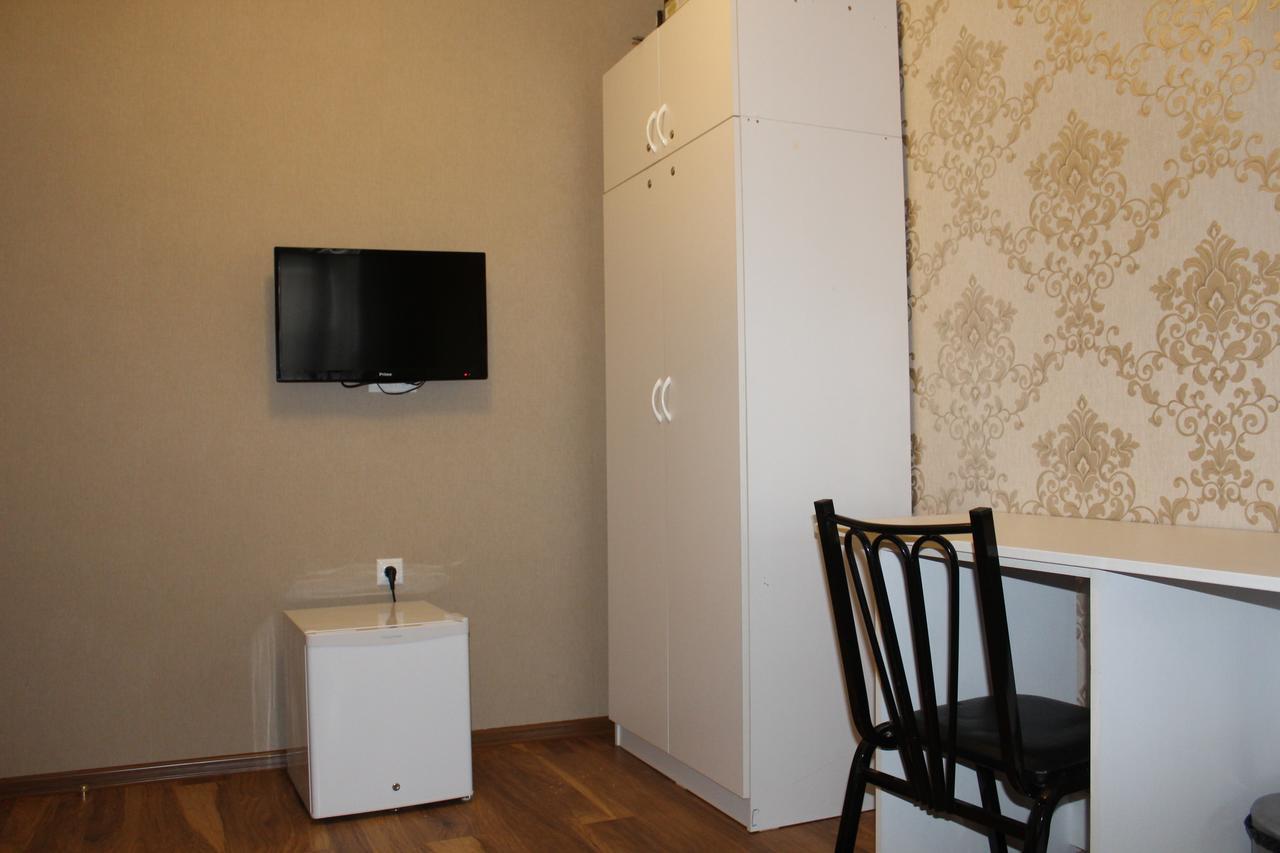 Flamingo Group Hotel Тбилиси Стая снимка